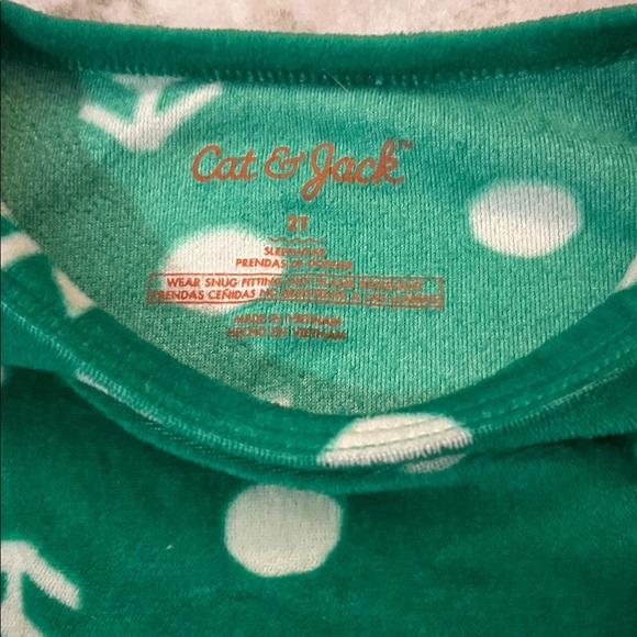 Cat & Jack Green Pajama Set with Tree and Dot Design - Picture 2 of 2